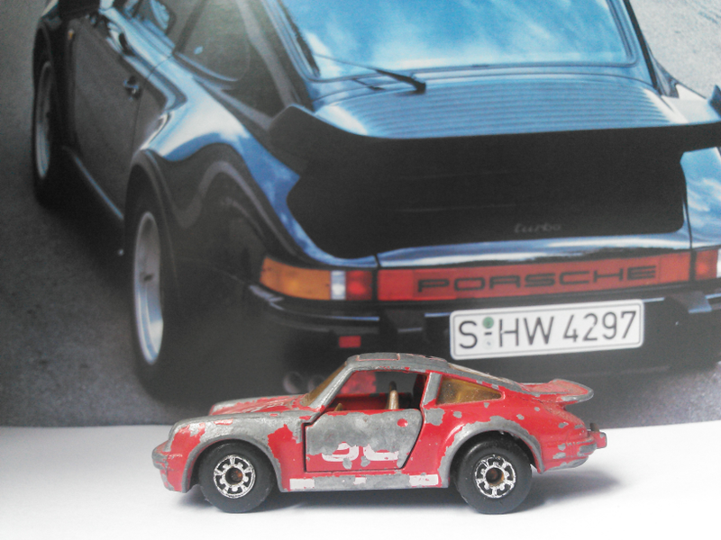 Illustration for article titled Concours d'Diecast Lemons: Matchbox Porsche 930